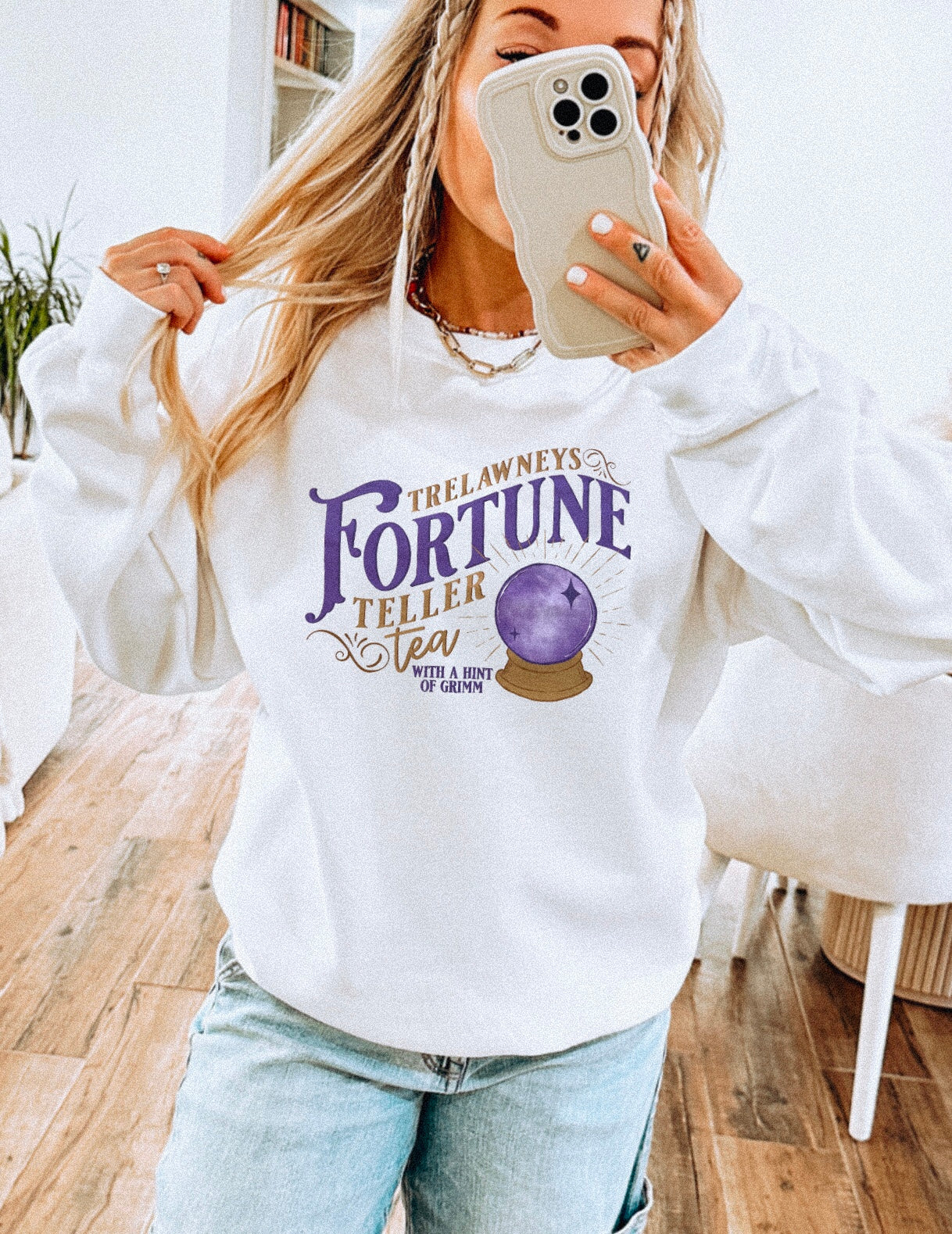 FORTUNE TELLER SWEATSHIRT
