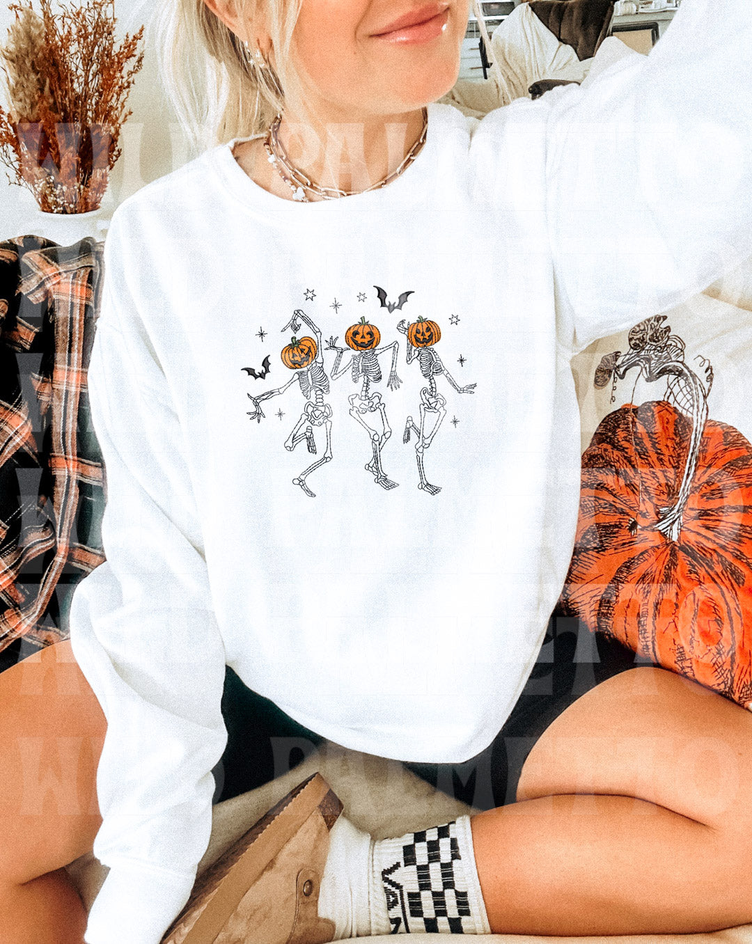 DANCING SKELLIES EMBROIDERED SWEATSHIRT