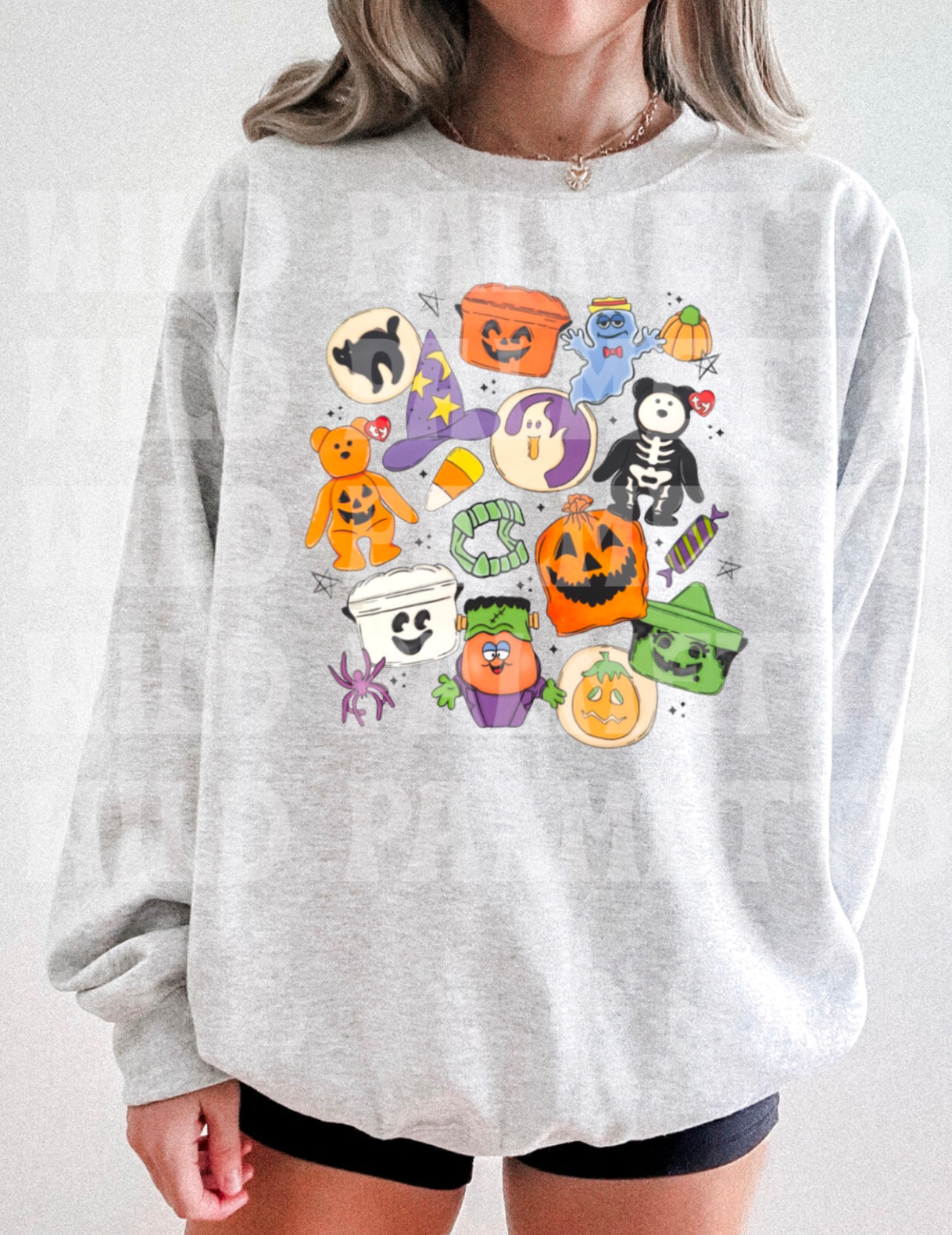 90'S HALLOWEEN COLLAGE SWEATSHIRT