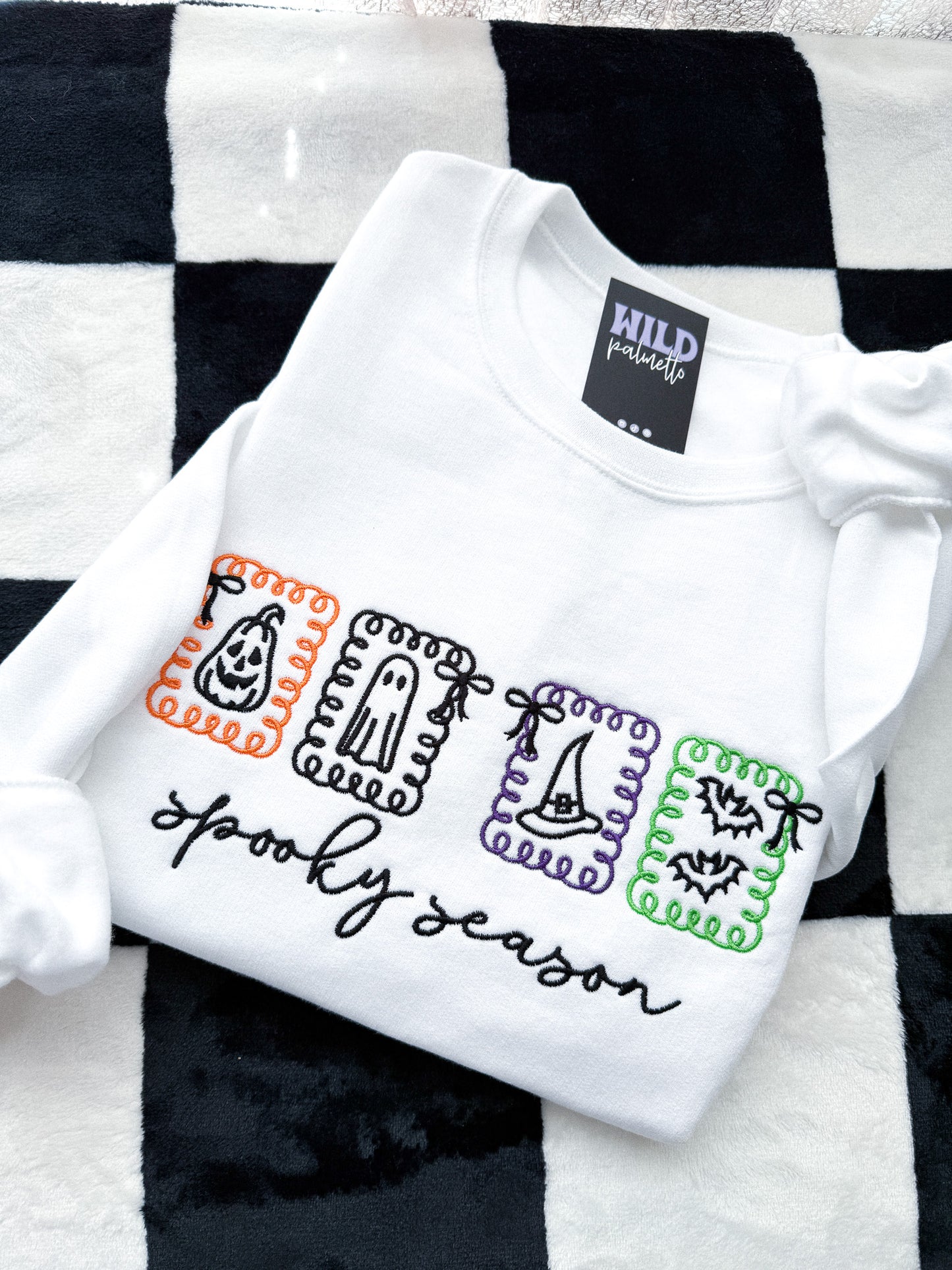 HALLOWEEN ICONS EMBROIDERED SWEATSHIRT