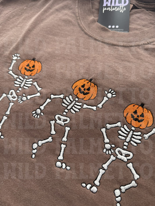 DANCING PUMPKING SKELLIES EMBROIDERED TEE