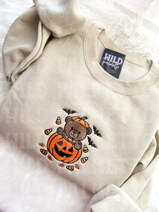 HALLOWEEN PUMPKIN BEAR EMBROIDERED SWEATSHIRT