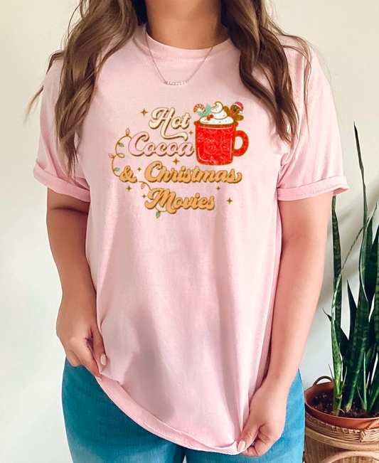 HOT COCOA + CHRISTMAS MOVIES TEE