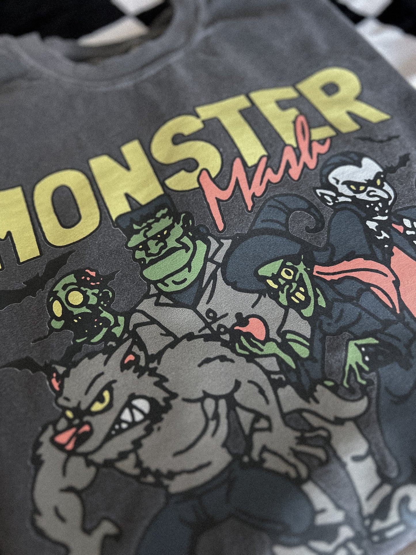 MONSTER TEE