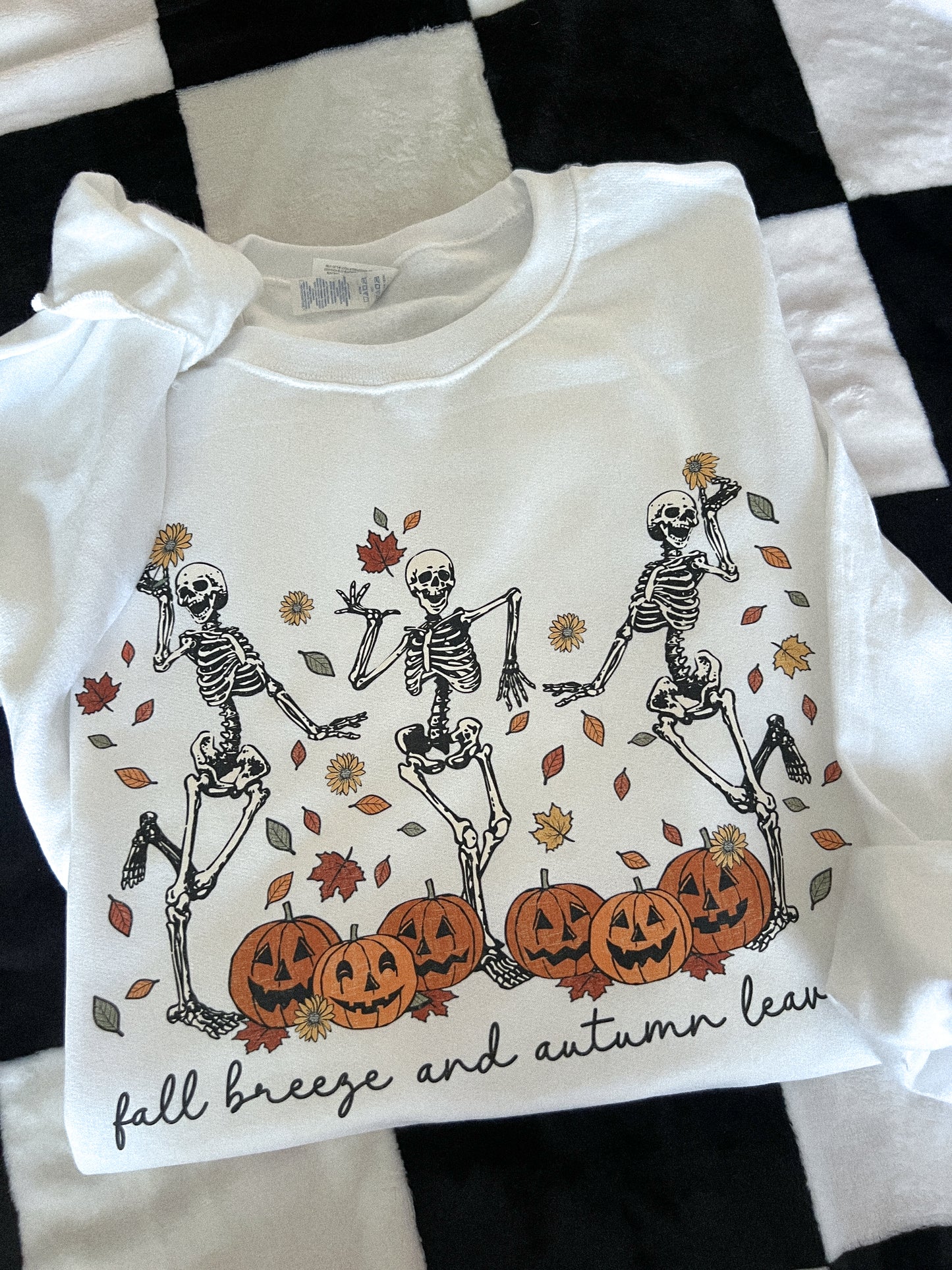 FALL BREEZE SKELLIES SWEATSHIRT