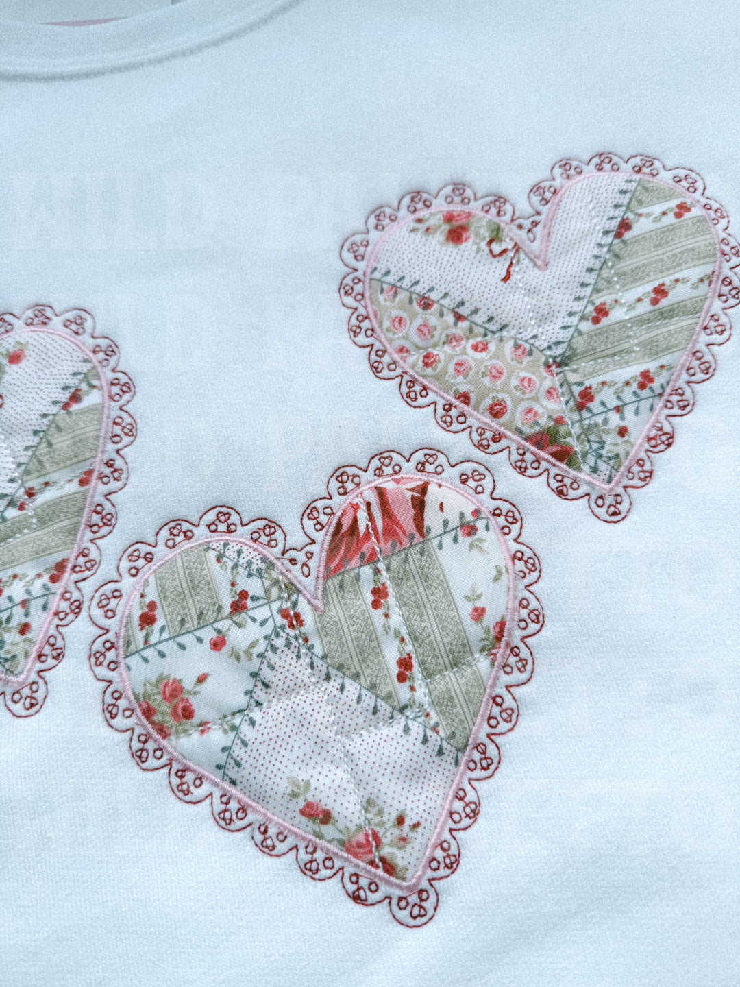 *CUSTOMIZABLE*TRIO HEARTS EMBROIDERED SWEATSHIRT
