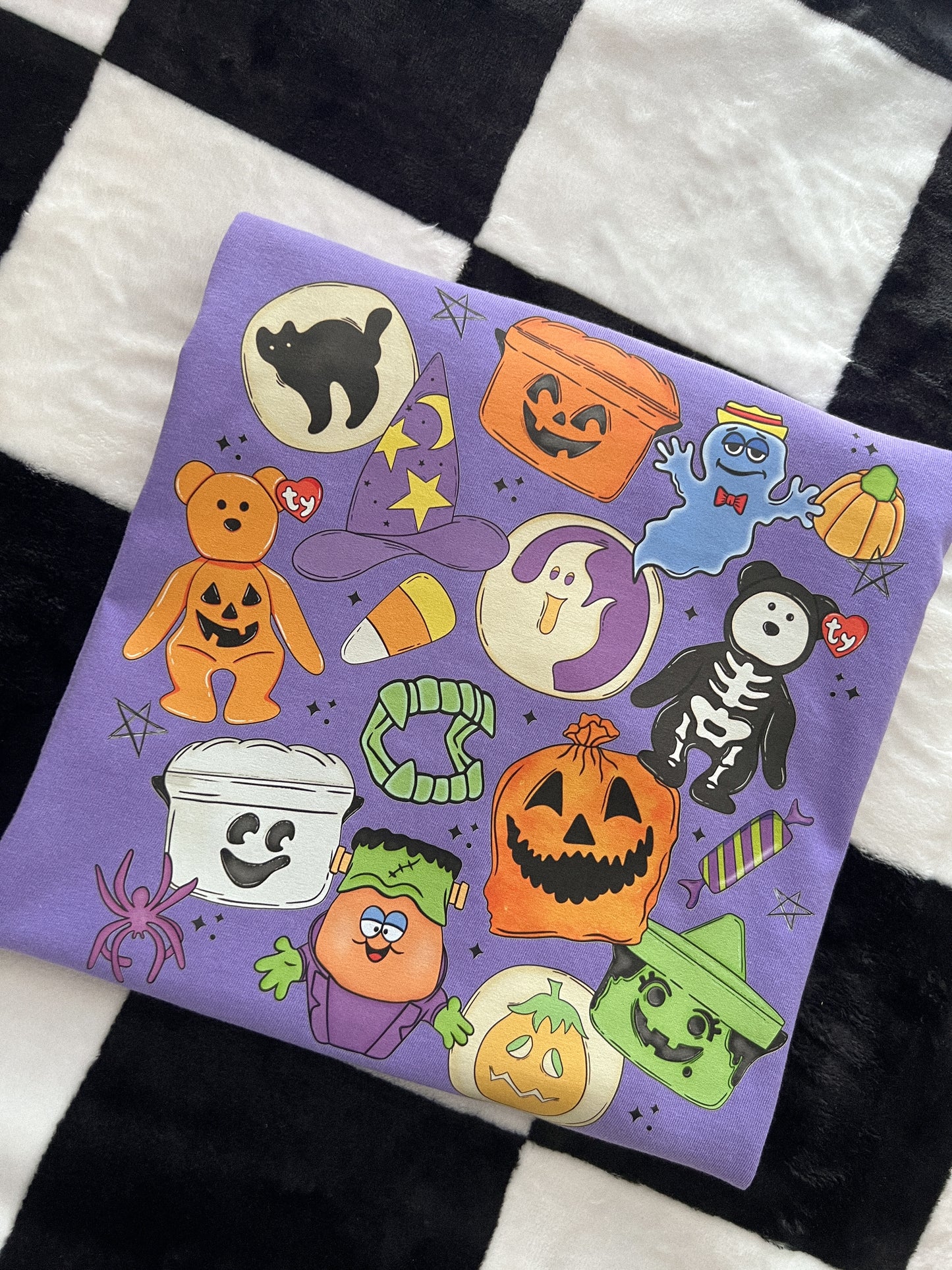 90'S HALLOWEEN COLLAGE TEE