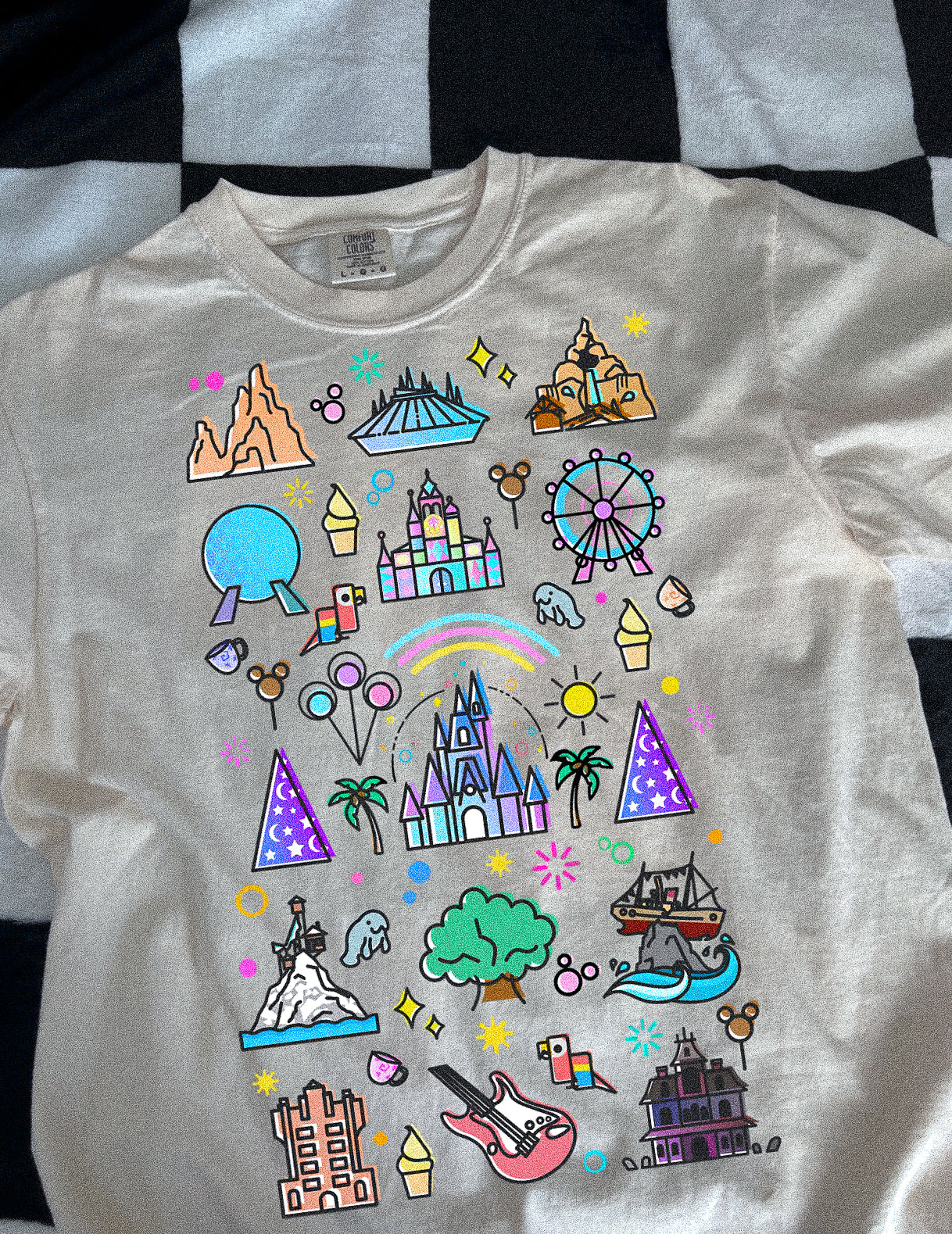 PARKS COLLAGE TEE