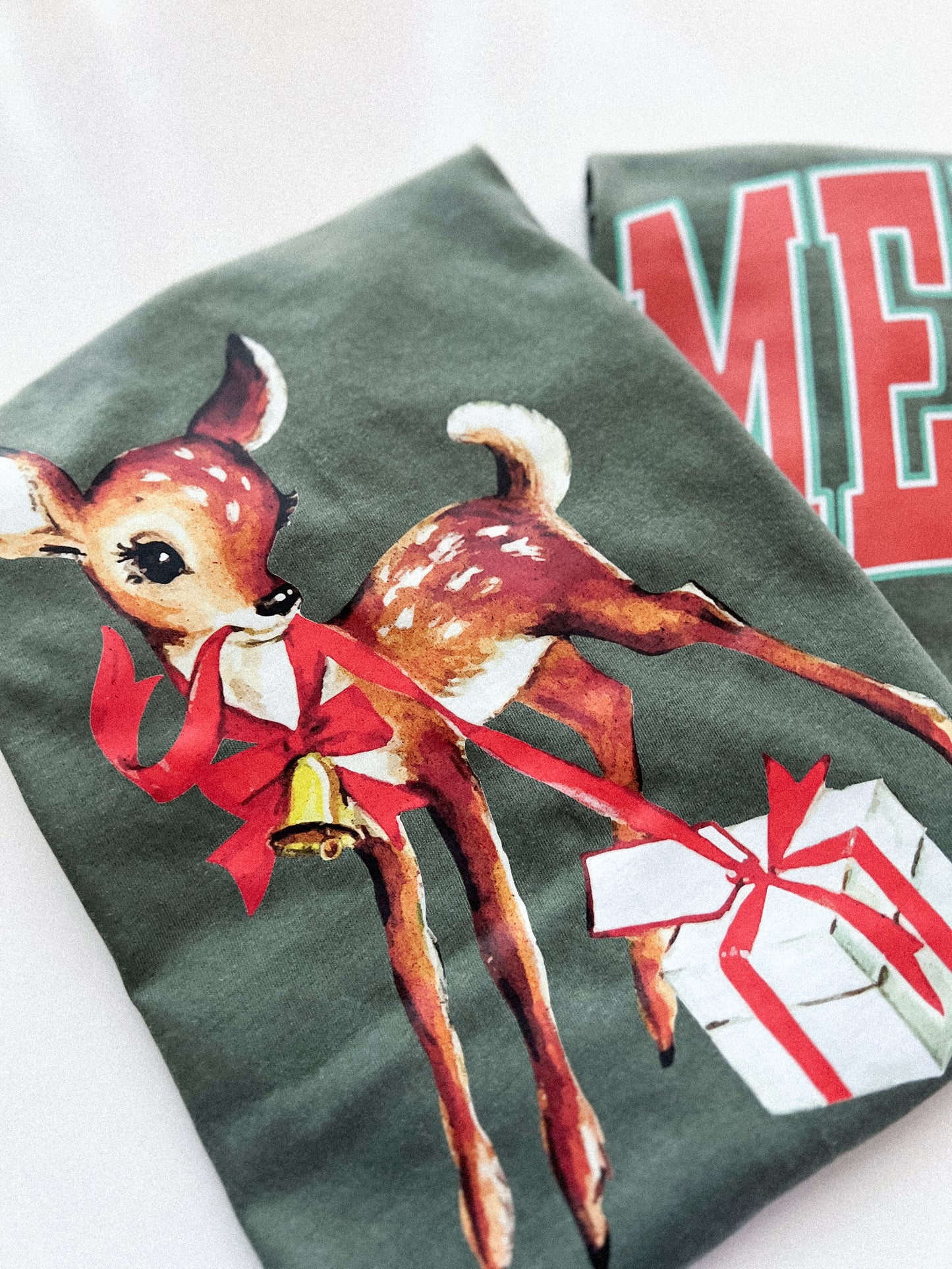 VINTAGE REINDEER TEE
