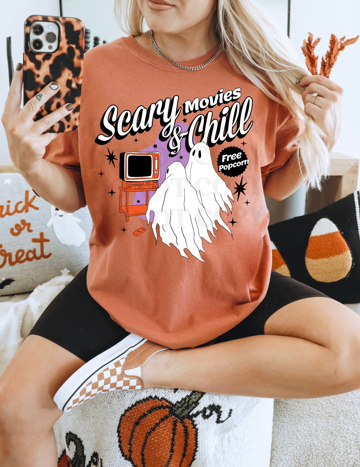 SCARY MOVIES & CHILL TEE