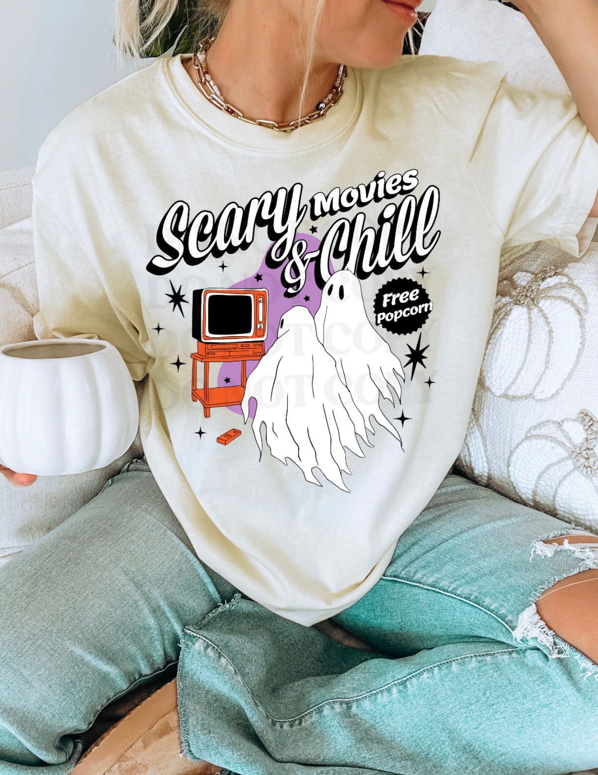 SCARY MOVIES & CHILL TEE