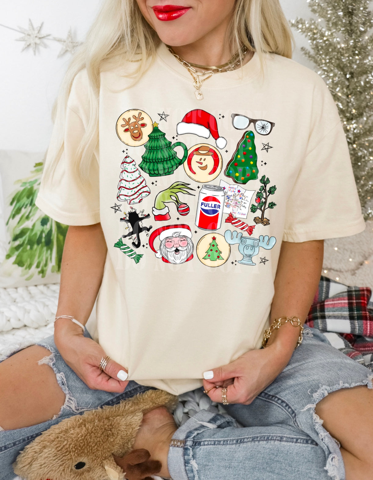 CHRISTMAS MOVIE COLLAGE TEE