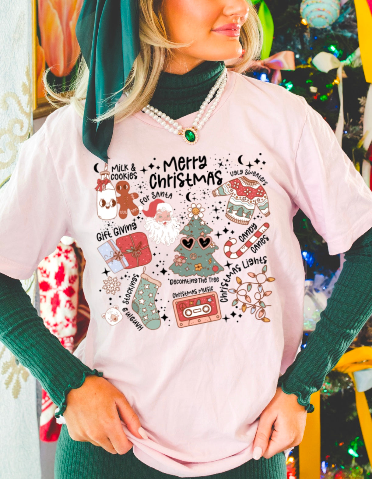 MERRY CHRISTMAS COLLAGE TEE