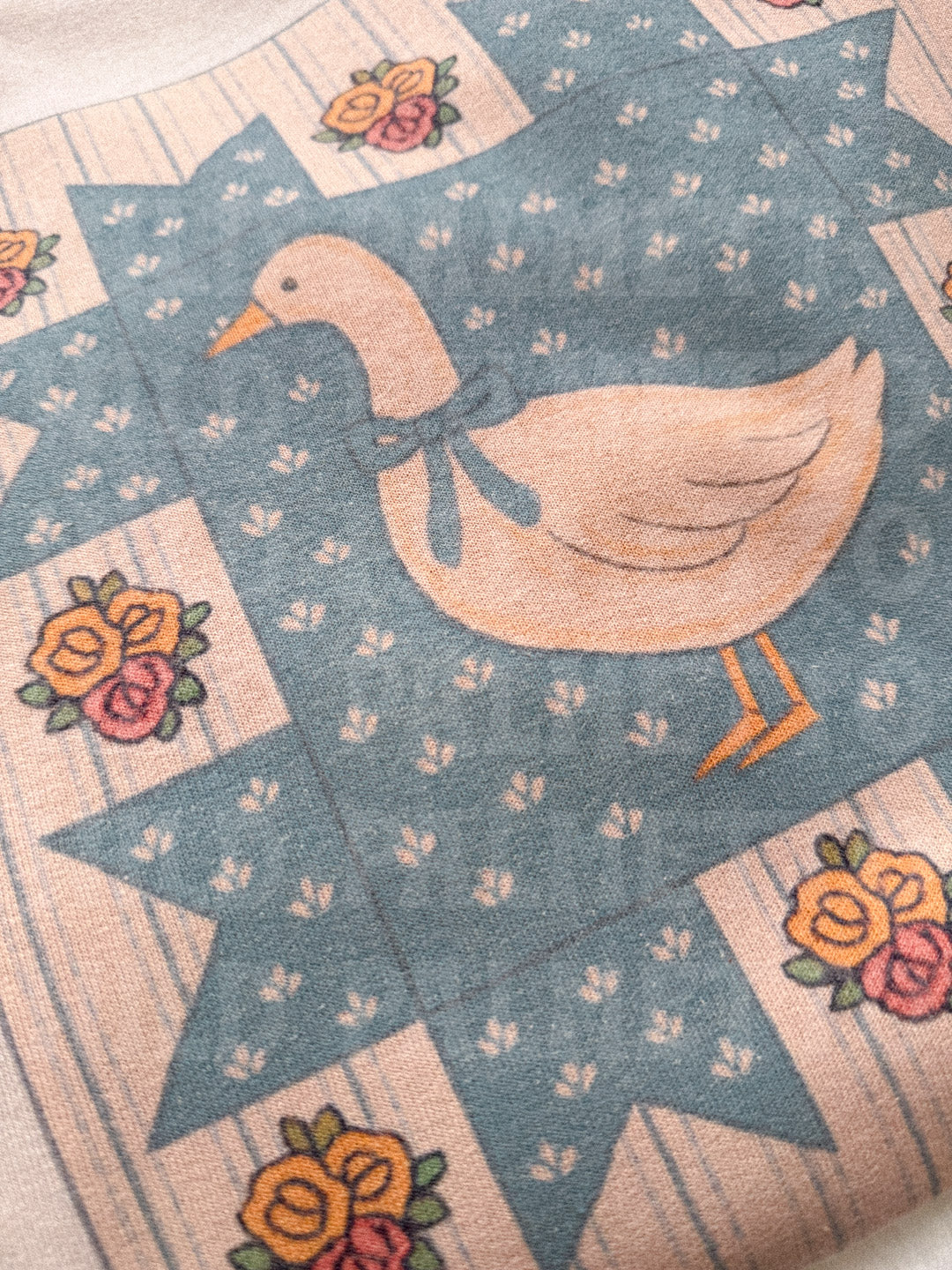 THRIFTY GOOSE SWEATSHIRT