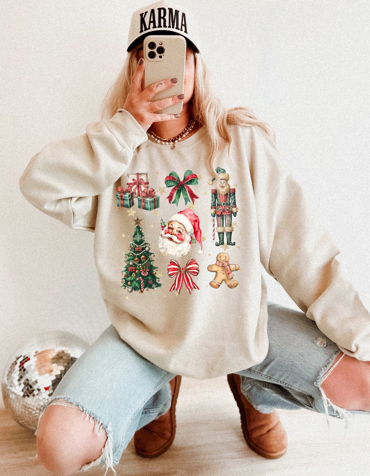 VINTAGE CHRISTMAS COLLAGE SWEATSHIRT