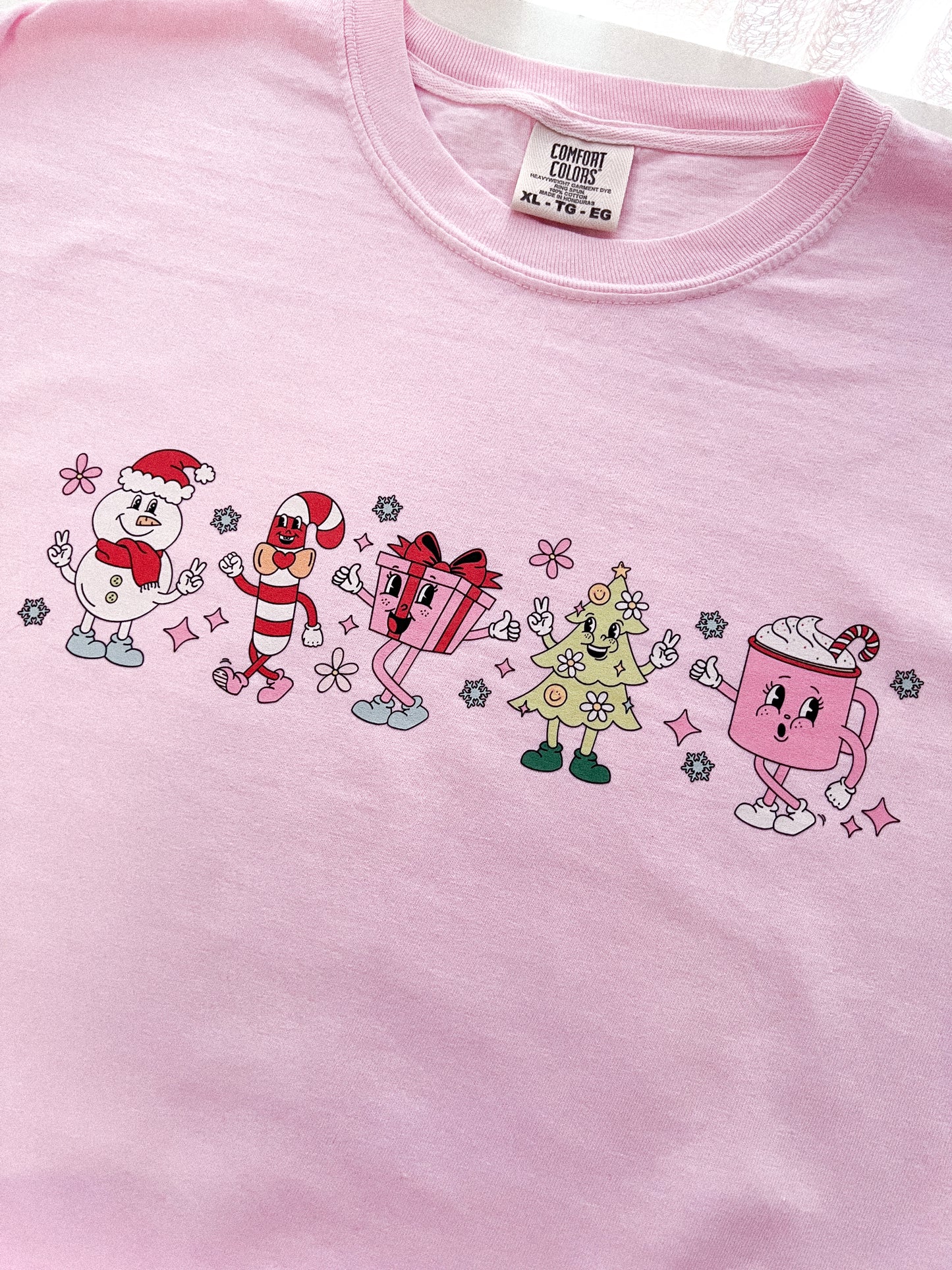 CHRISTMAS CHARACTERS TEE