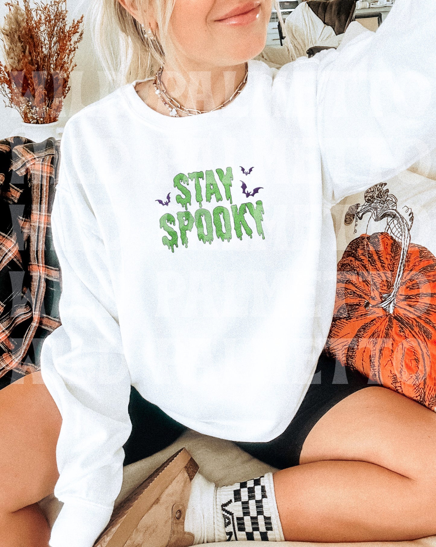 STAY SPOOKY EMBROIDERED SWEATSHIRT