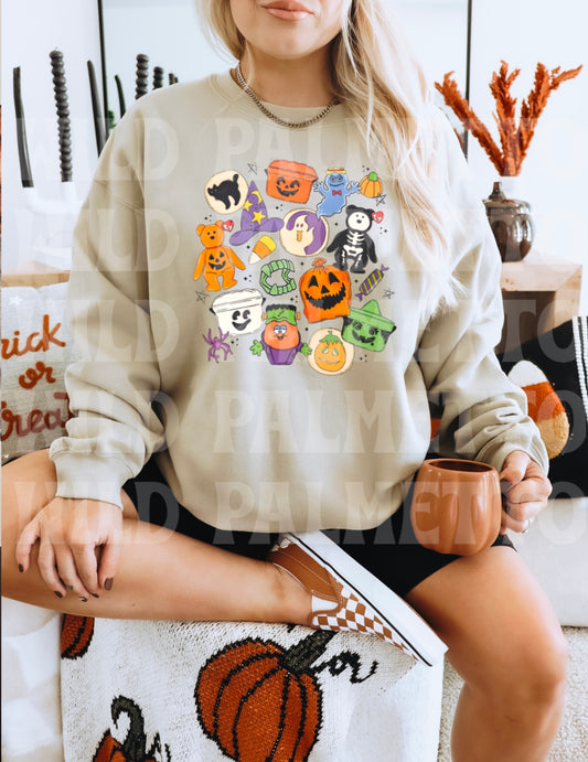 90'S HALLOWEEN COLLAGE SWEATSHIRT