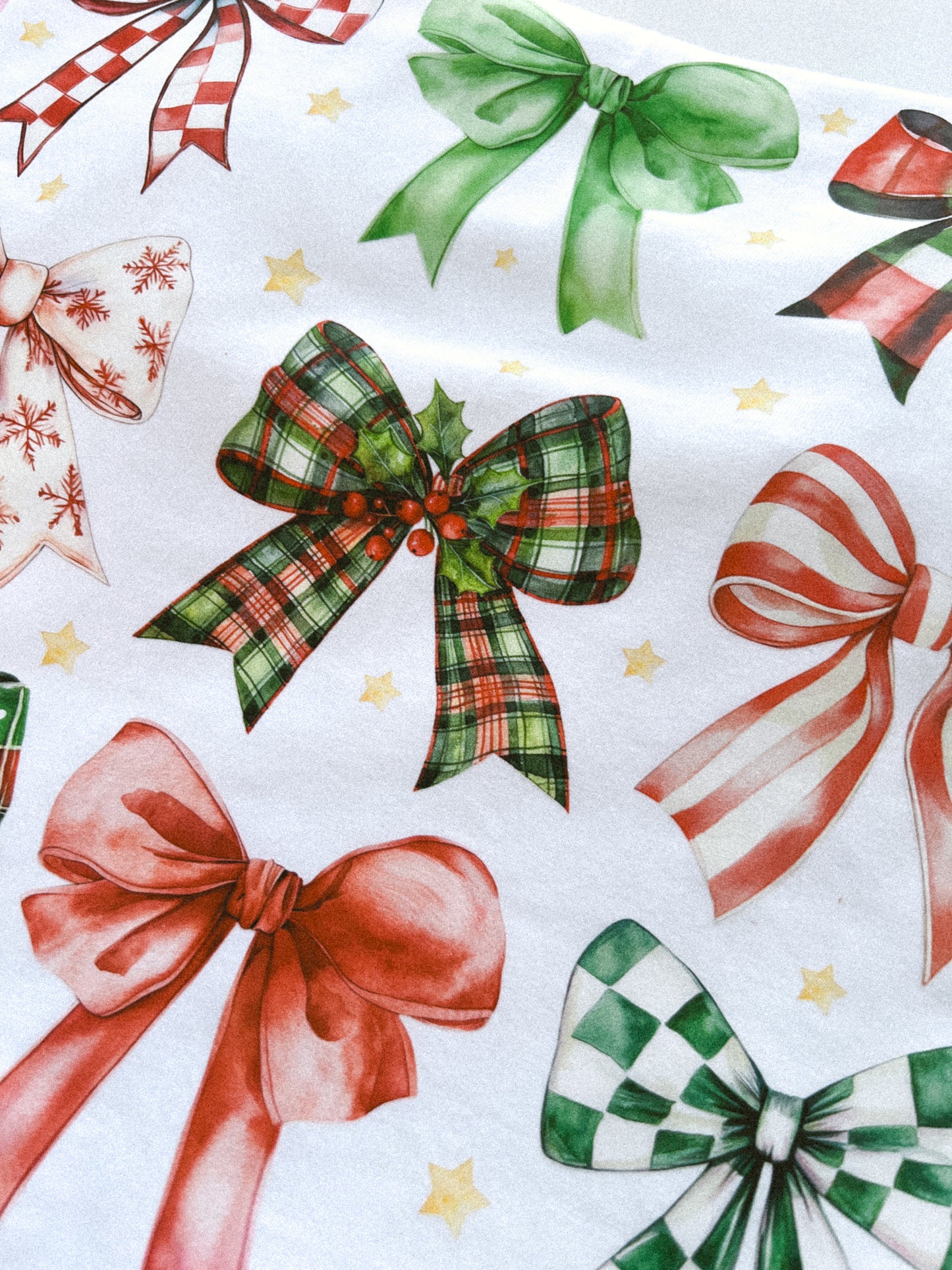 CHRISTMAS BOWS TEE