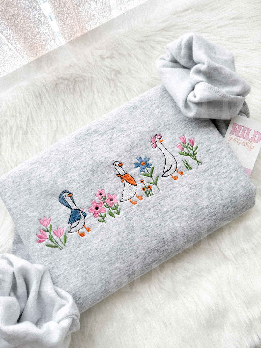 SPRING GOOSE EMBROIDERED SWEATSHIRT