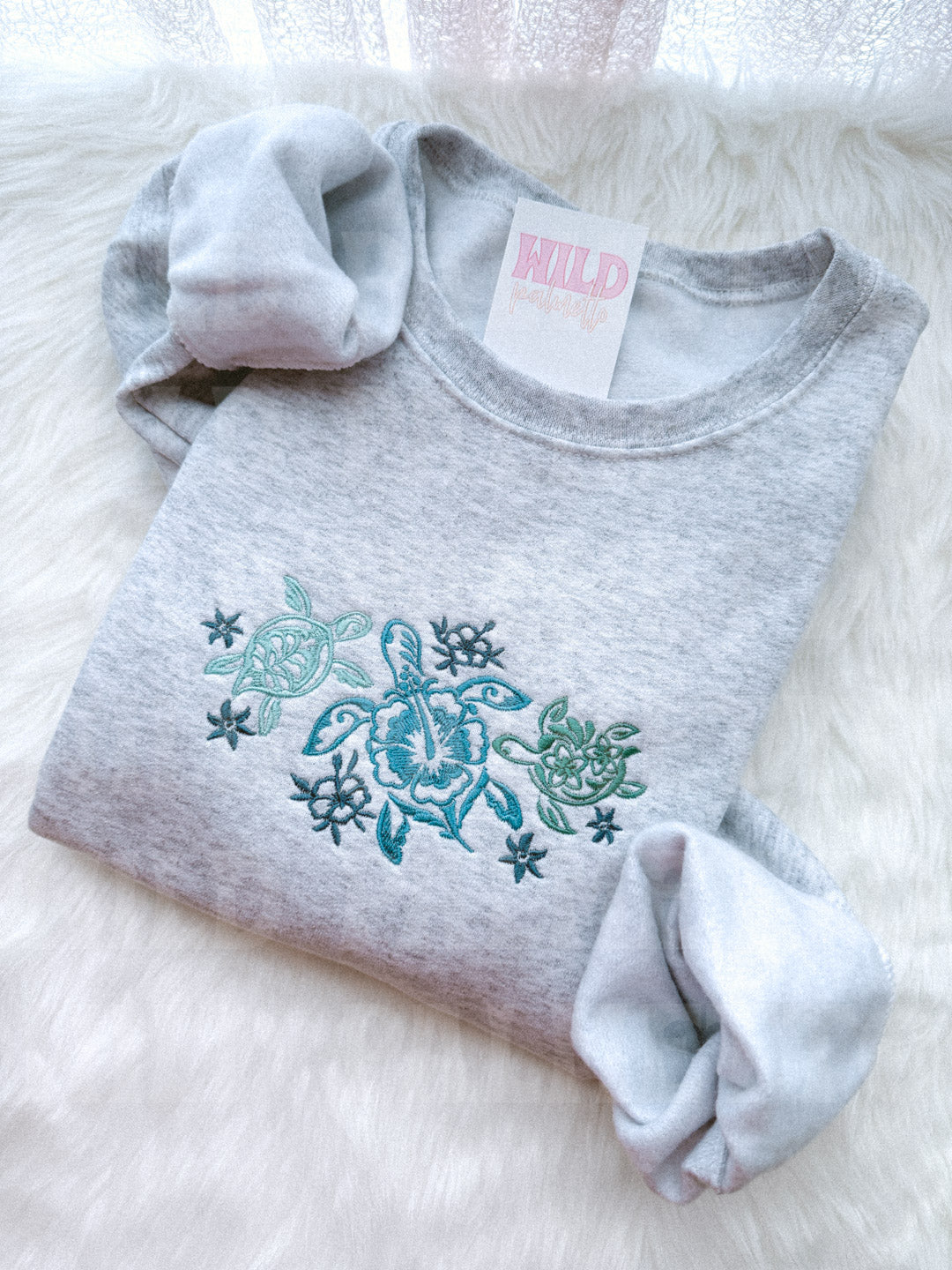 SEA TURTLES EMBROIDERED SWEATSHIRT