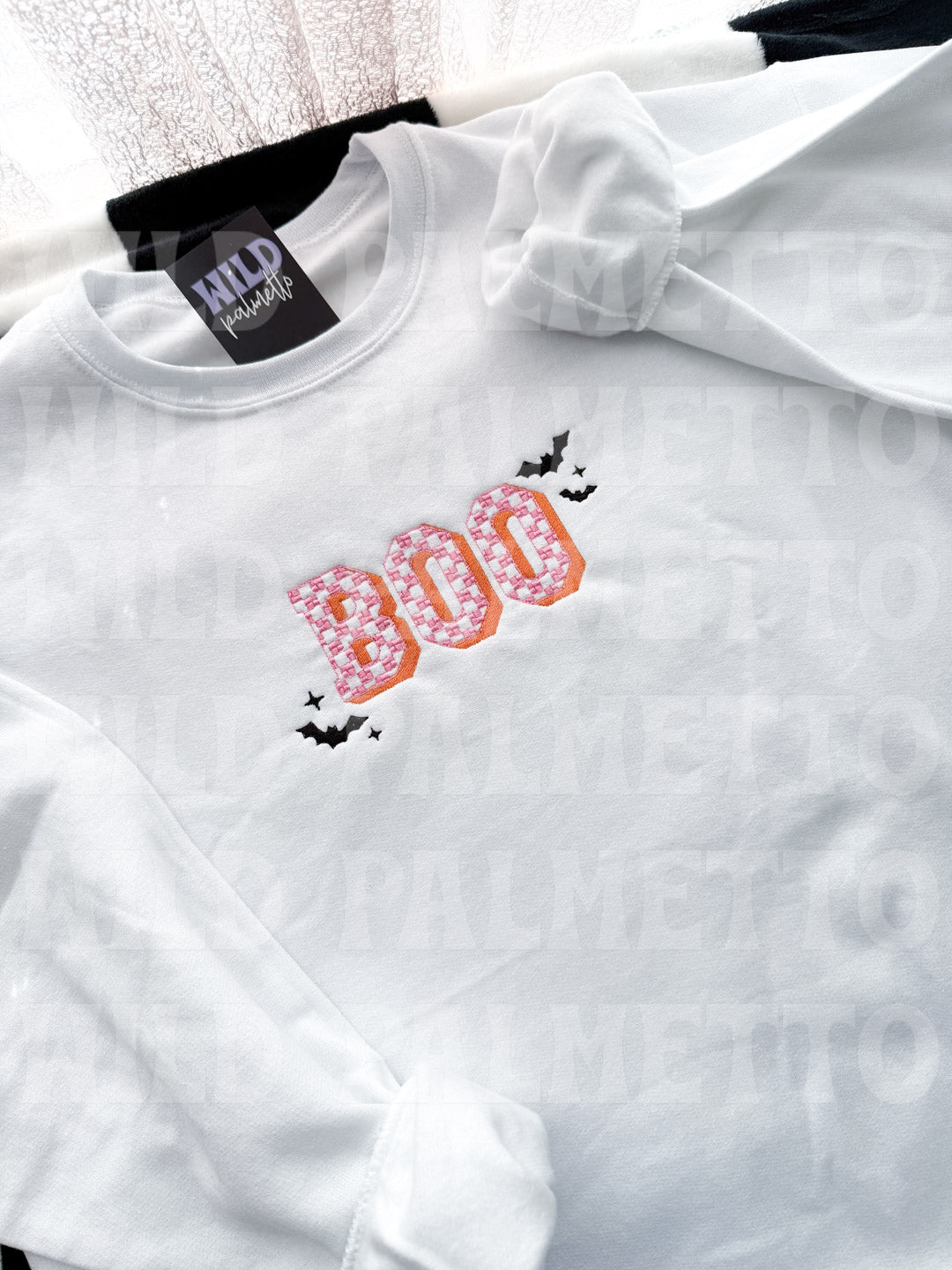 BOO CHECKERED WITH BATS EMBROIDERED SWEATSHIRT