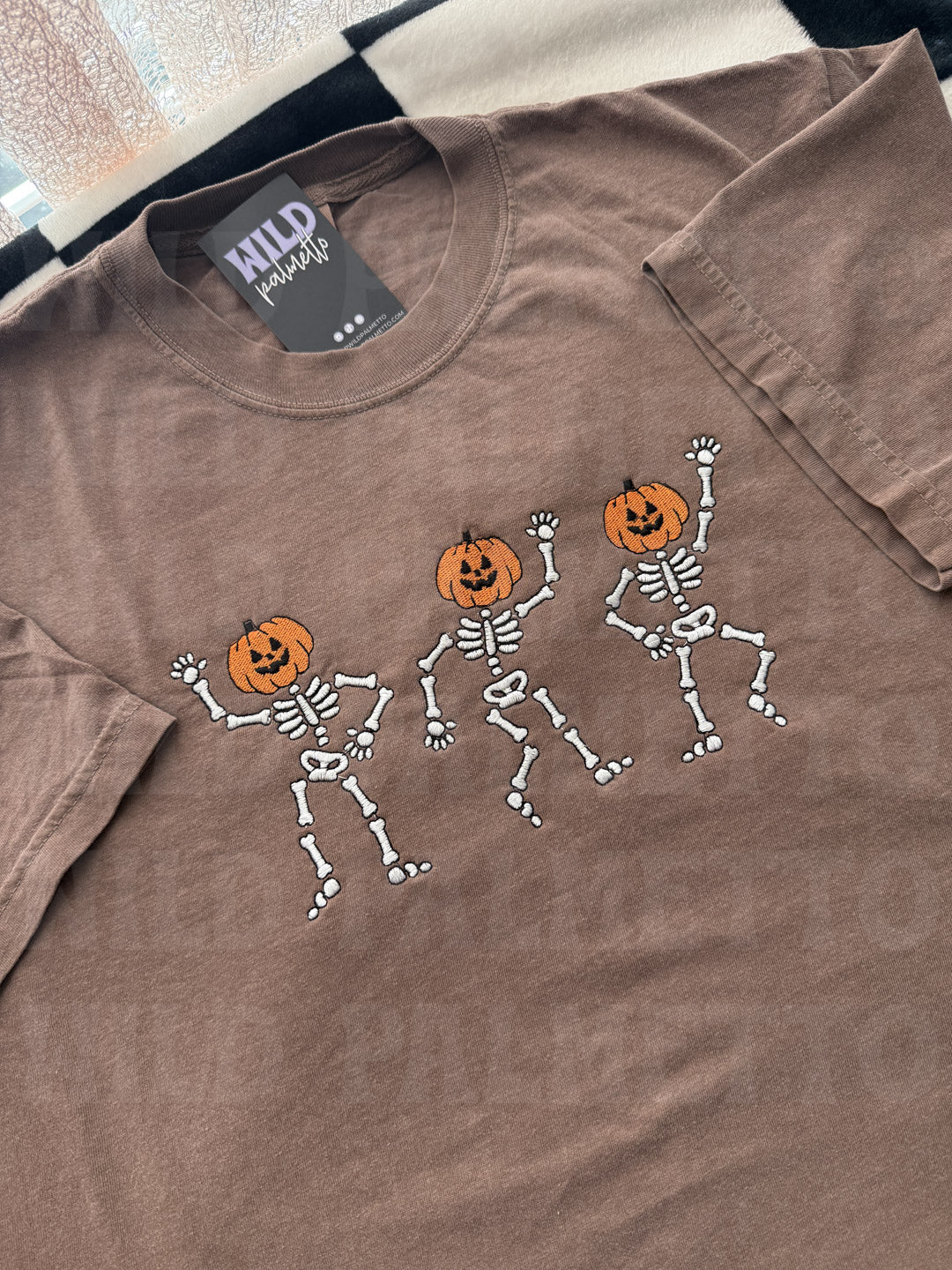 DANCING PUMPKING SKELLIES EMBROIDERED TEE