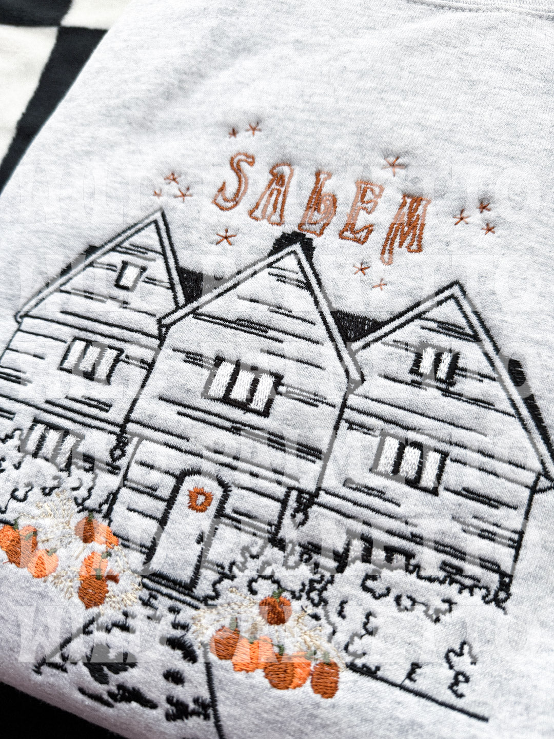 SALEM EMBROIDERED SWEATSHIRT