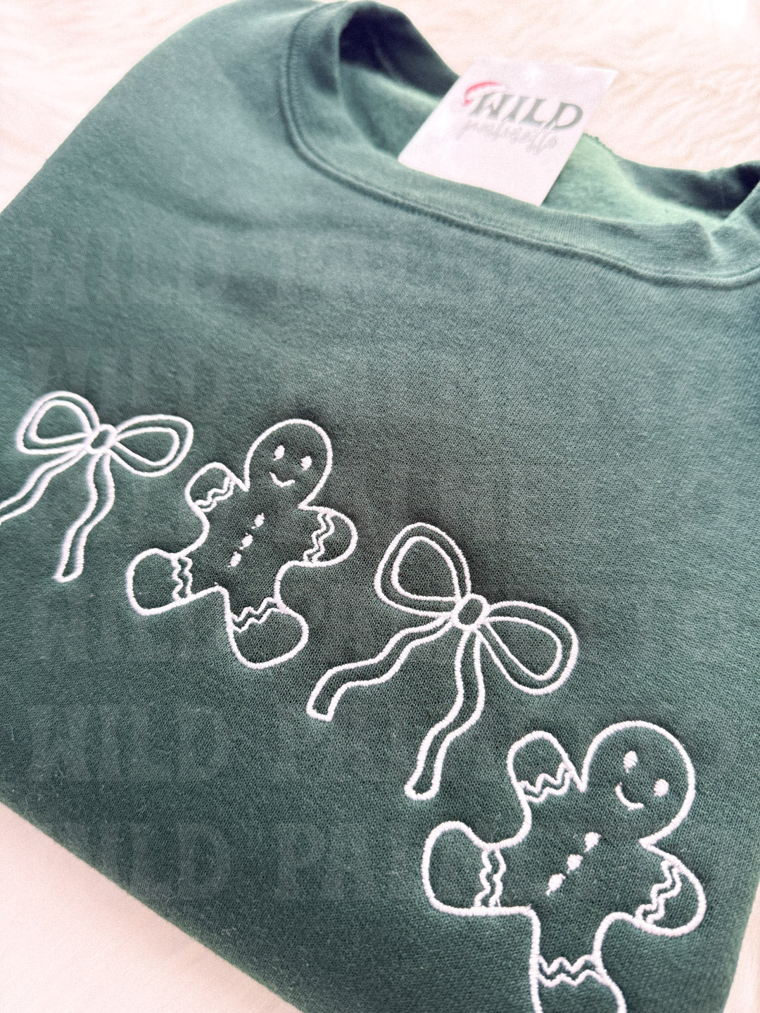GINGERBREAD & BOWS EMBROIDERED SWEATSHIRT