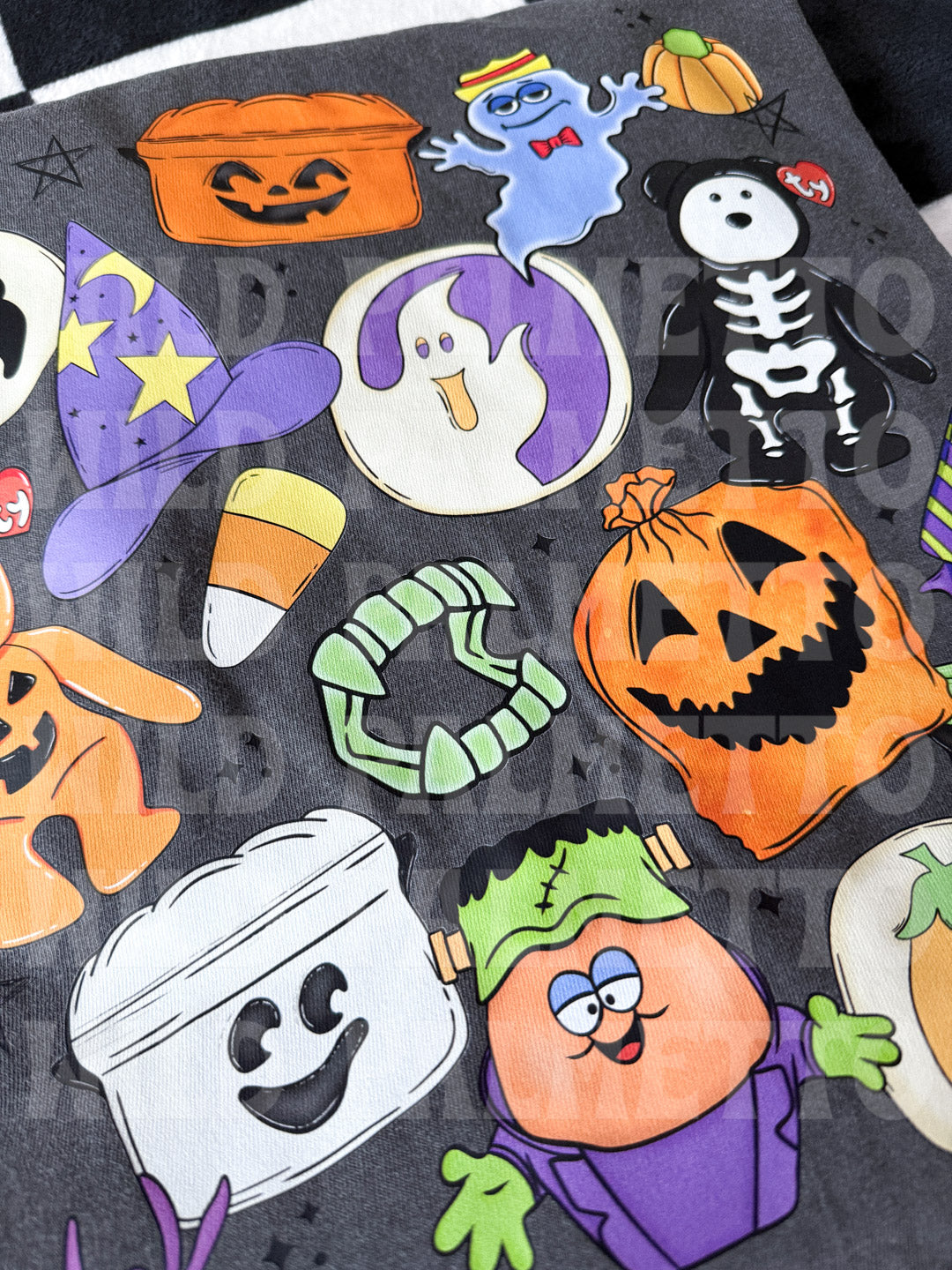 *IMPERFECT SALE* 90'S HALLOWEEN COLLAGE TEE XL | PEPPER