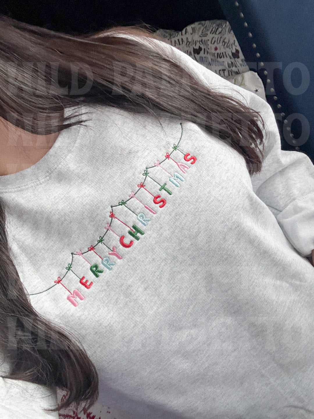 MERRY CHRISTMAS BANNER EMBROIDERED SWEATSHIRT